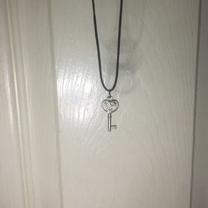 cute necklace and choker😍(gift with purchase)